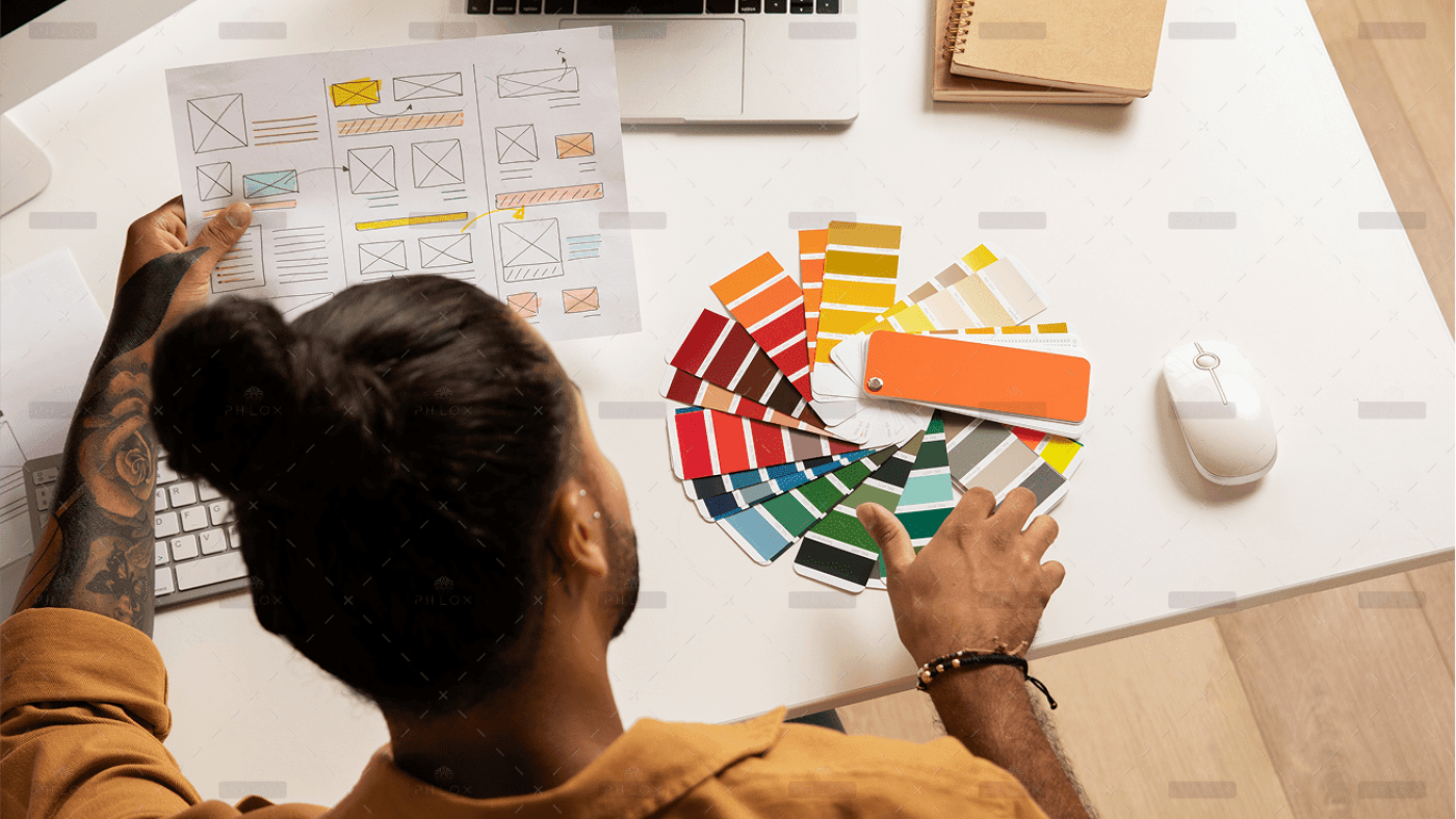 demo-attachment-1472-view-man-working-desk